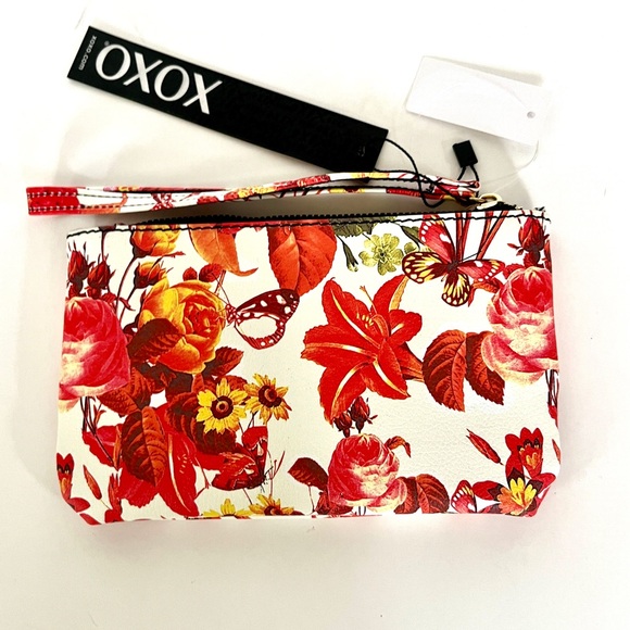 XOXO WRISTLET — multicolor pilled leather. Holds iPhone 13 (see last pic size) - Picture 2 of 5